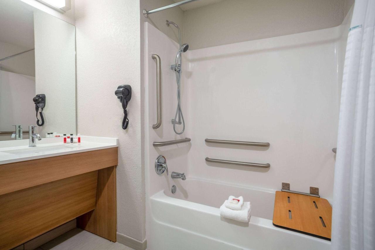 Microtel Inn & Suites By Wyndham Liberty Ne Kansas City Area Zewnętrze zdjęcie